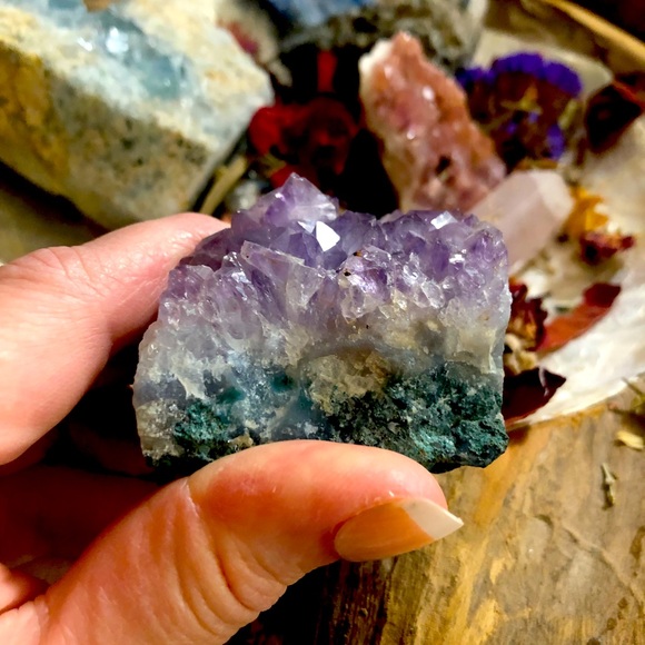Amethyst - Picture 3 of 4